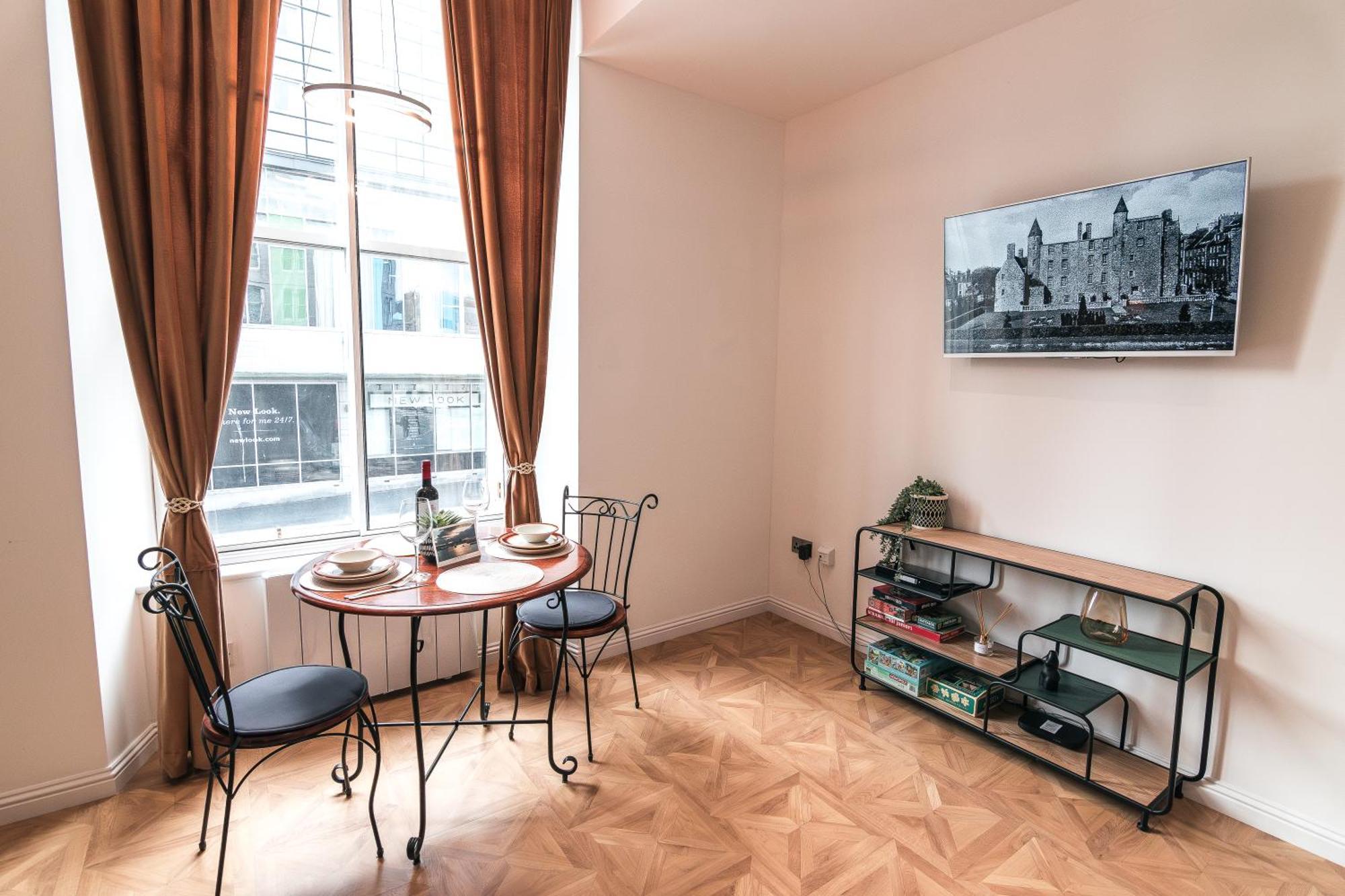 Modern Apartment In Aberdeen City Centre, Guild Street, Free Wifi Kültér fotó